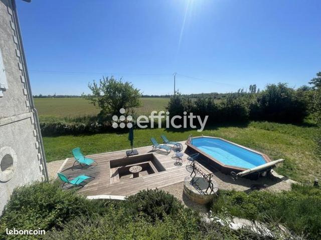 Maison vente à Rochefort, Hiers-brouage