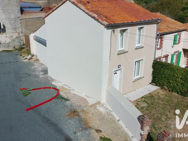 Maison vente à Saint-Maurice-la-Fougereuse, Saint Maurice Étusson