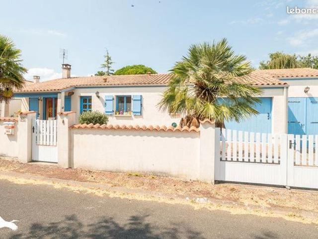 Maison vente à Rochefort, Hiers-brouage