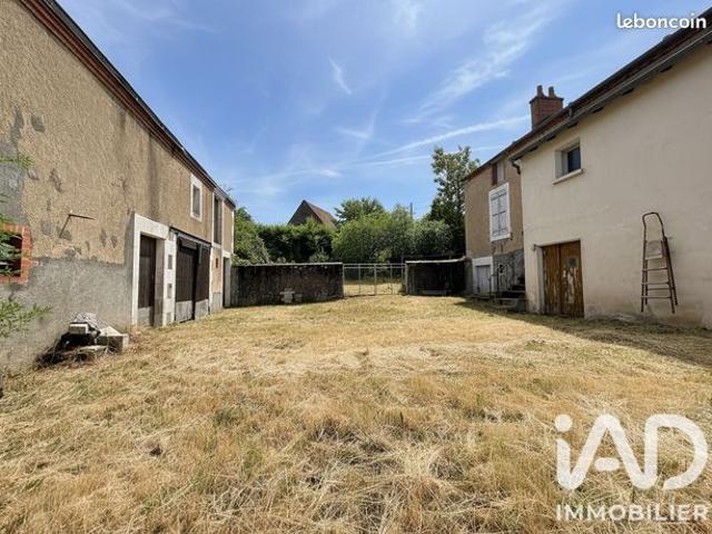 Maison vente à Saint-Amand-Montrond, Châteaumeillant