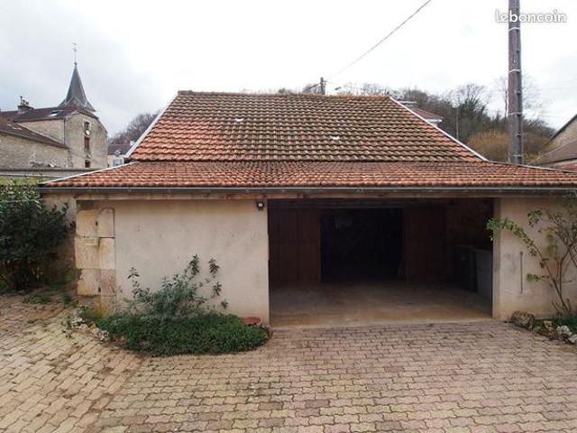 Maison vente à Dijon, Courlon