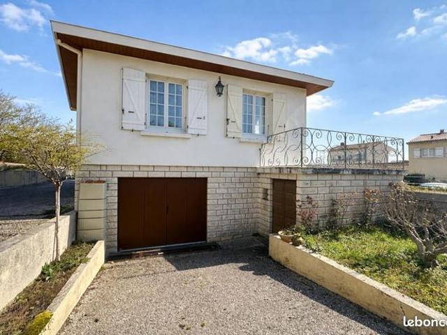 Maison vente à Saintes, Chaniers