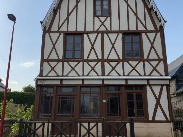 Maison vente à Bernay, Saint-georges-du-vièvre