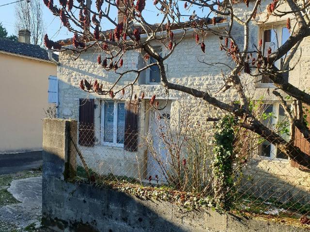 Maison vente à Cognac, Echallat