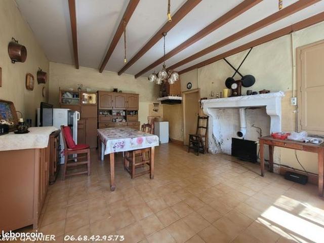 Maison vente à Confolens, Paizay-naudouin-embourie