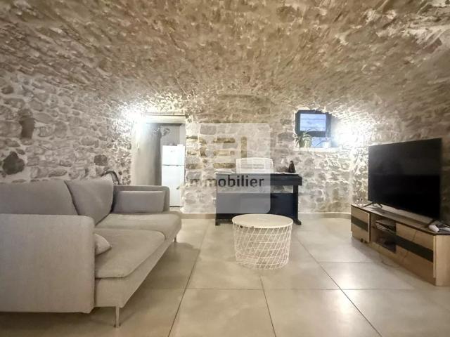 Maison vente à Nîmes, Laudun-l'ardoise