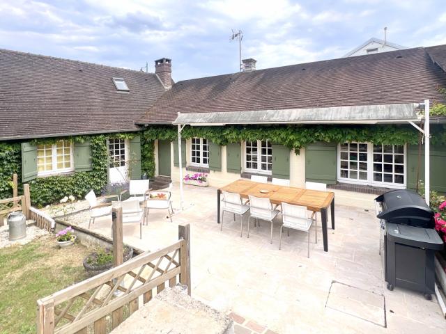 Maison vente à Dreux, Montreuil