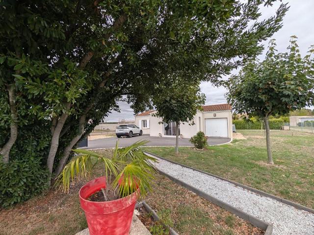 Maison vente à Sigogne, Charente