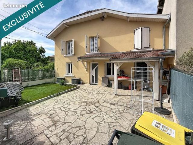 Maison vente à Grenoble, Beaucroissant