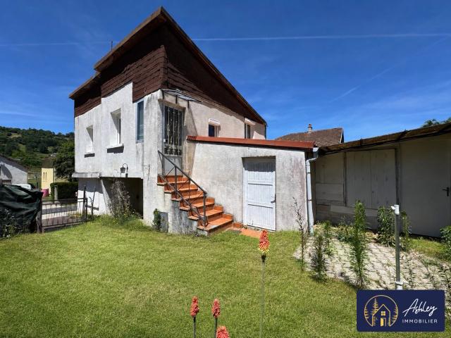 Maison vente à Mauriac, Champagnac