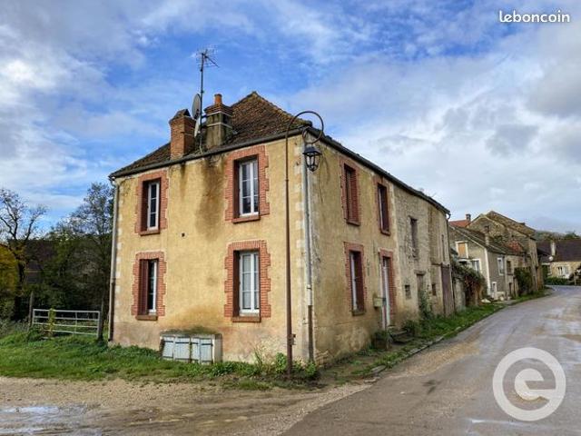 Maison vente à Cosne-Cours-sur-Loire, Saint-père