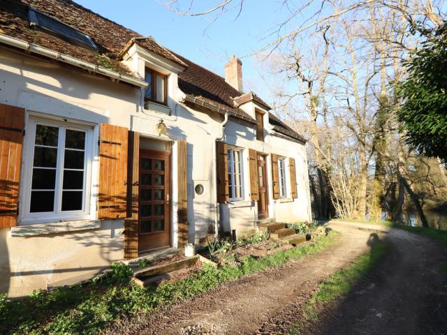 Maison location à Bourges, Herry