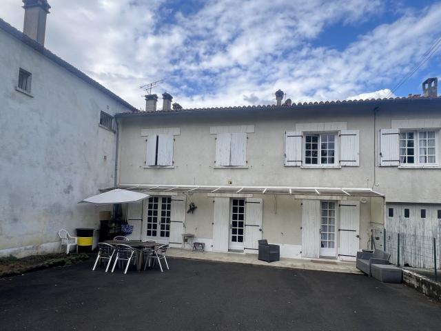Maison location à Angoulême, Aignes-et-puypéroux