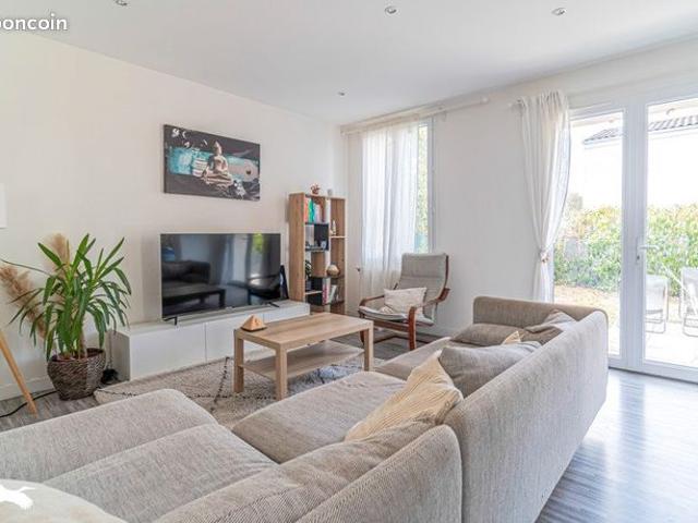 Maison vente à Bordeaux, Latresne