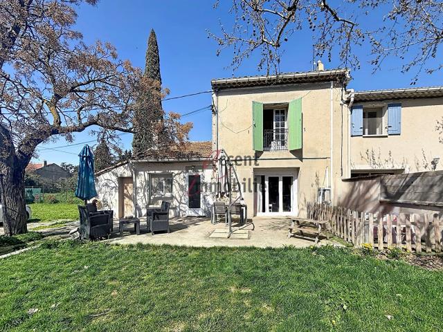 Maison vente à Arles, La Salle Les Alpes