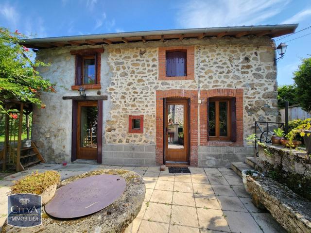 Maison location à Rochechouart, Cognac-la-forêt