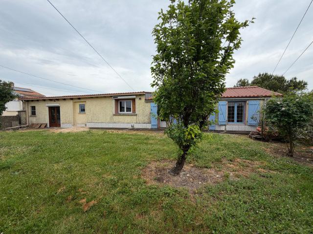 Maison vente à Fontenay-le-Comte, Sainte-radégonde-des-noyers