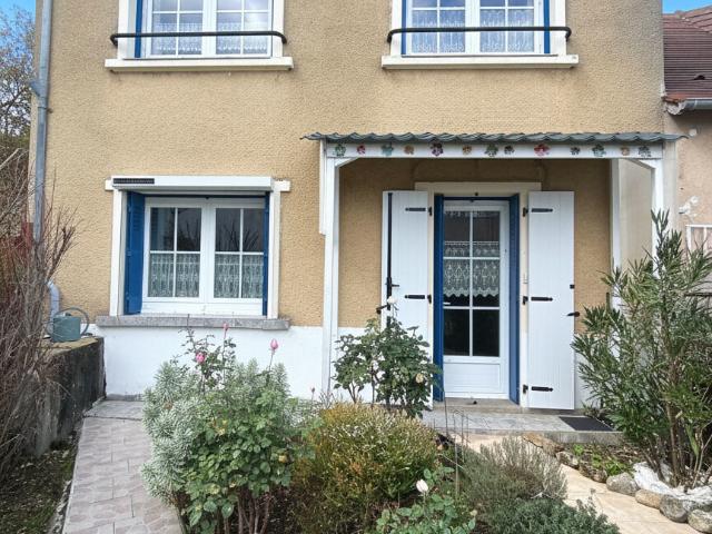 Maison vente à Le Blanc, Oulches