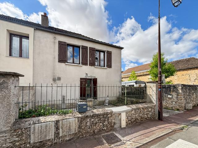 Maison vente à Évry, Fontenay-le-vicomte