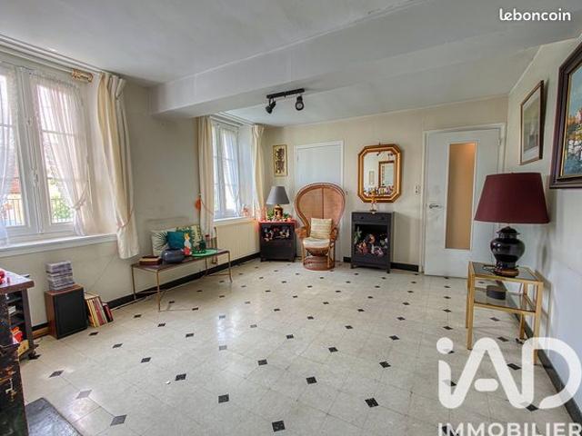 Maison vente à Sens, Courgenay