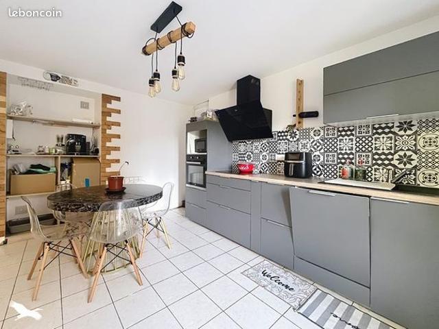 Maison vente à Brive-la-Gaillarde, Chasteaux