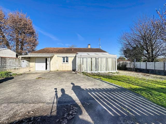 Maison vente à Saintes, Médis