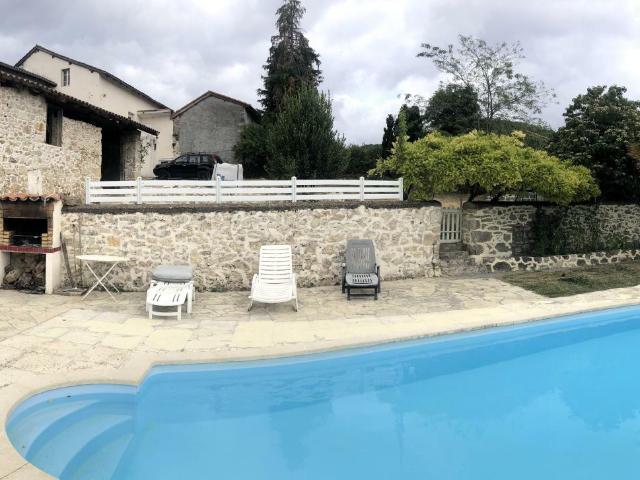 Maison vente à Aurillac, Saint-santin-de-maurs