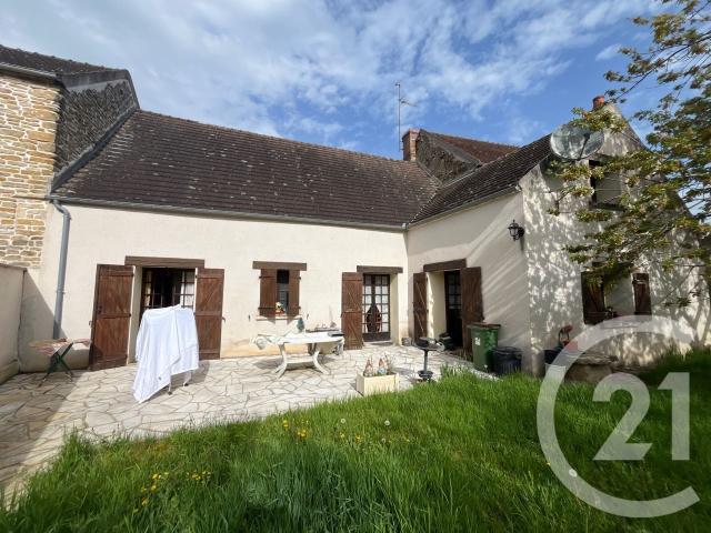 Maison vente à Clamecy, Courcelles