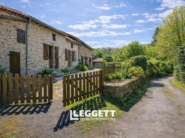 Maison vente à Rochechouart, Cussac
