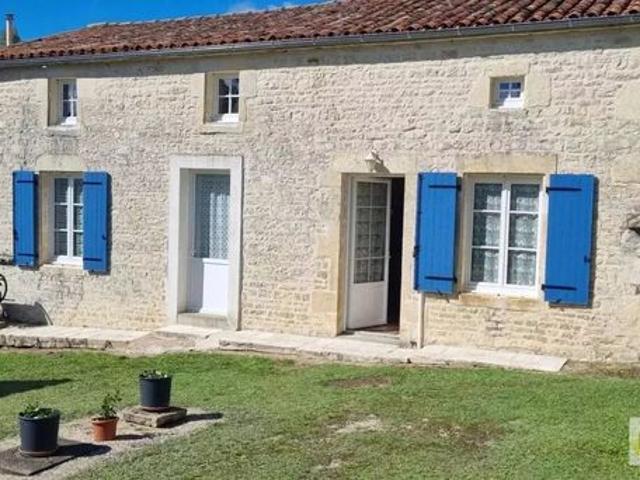Maison vente à Confolens, Longré