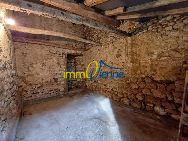 Maison location à Montmorillon, Lhommaizé