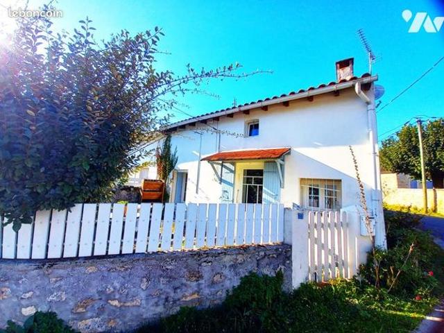 Maison vente à Saintes, Montpellier-de-médillan