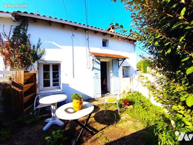 Maison vente à Saintes, Montpellier-de-médillan