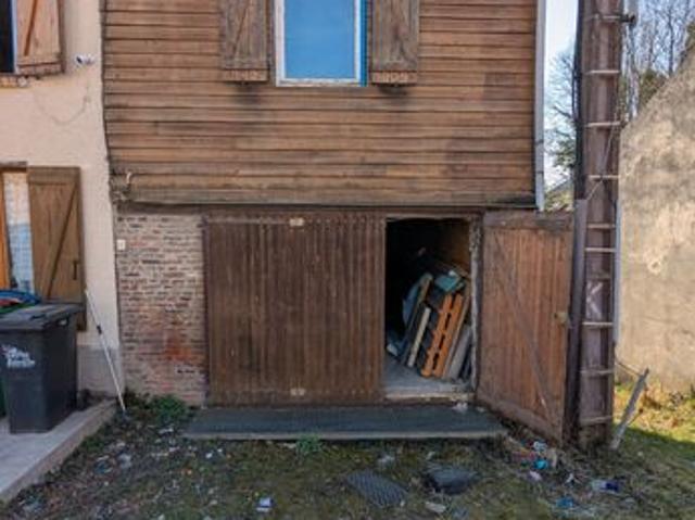 Maison vente à Charleville-Mézières, Montcornet