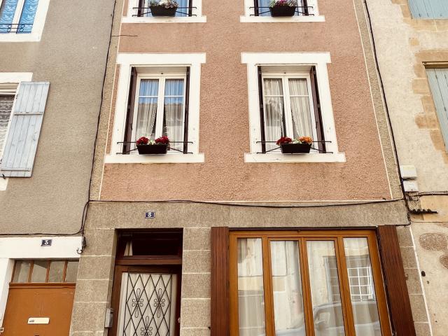 Maison vente à Confolens