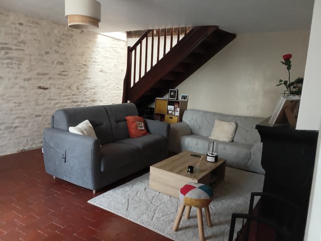 Maison vente à Saint-Amand-Montrond, Cornusse
