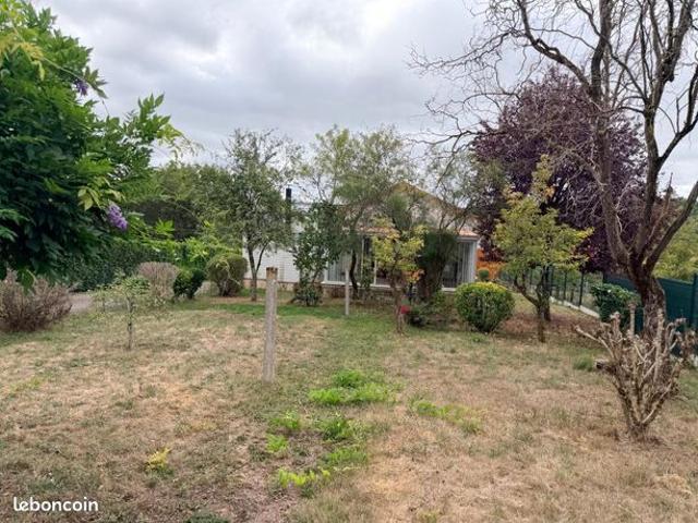 Maison vente à Chabanais, Charente