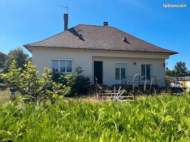 Maison vente à Nontron, Piégut-pluviers