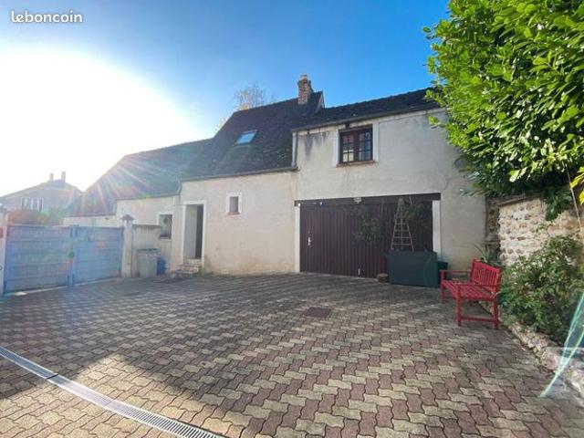Maison vente à Évry, Varennes-jarcy