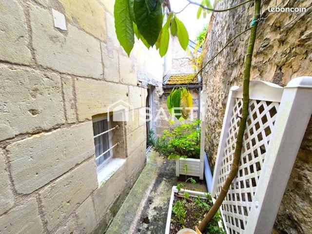 Maison vente à Loches, Descartes