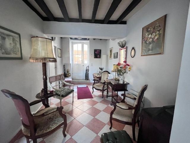 Maison vente à Aiguillon, Robert