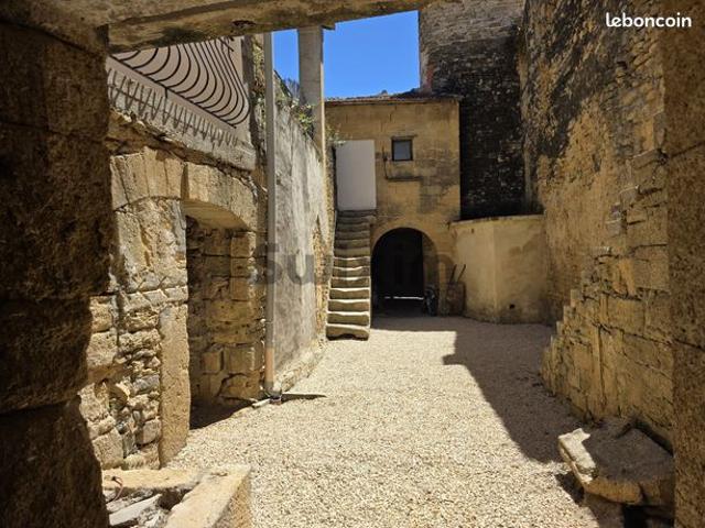 Maison vente à Nîmes, Vers-pont-du-gard