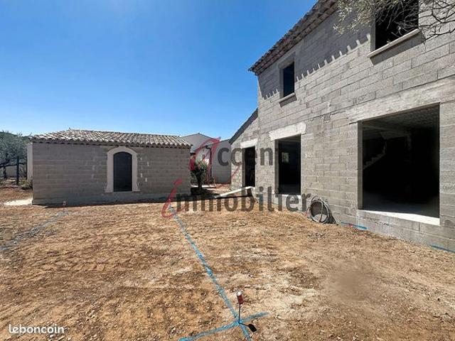 Maison vente à Arles, Eygalières
