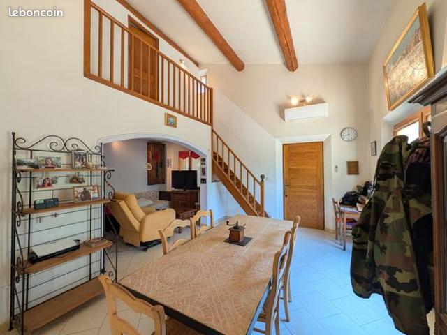 Maison vente à Apt, Saint-martin-de-la-brasque