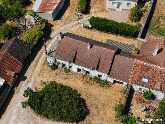 Maison vente à Saint-Amand-Montrond, Chavannes