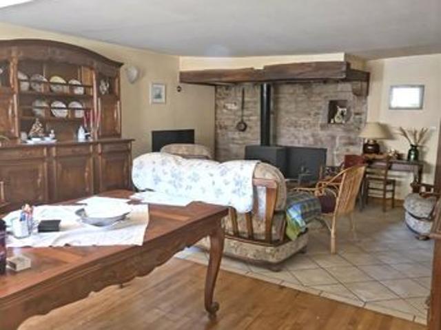 Maison vente à Laon, Montaigu