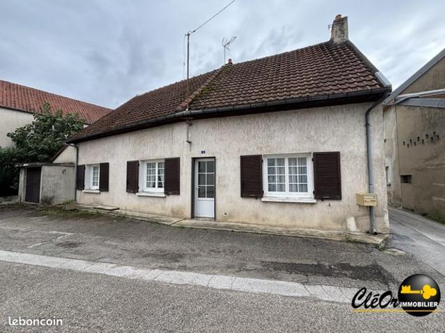 Maison vente à Dole, Chaussin