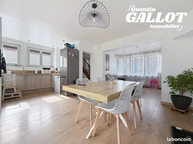 Maison vente à Dunkerque, Hondschoote