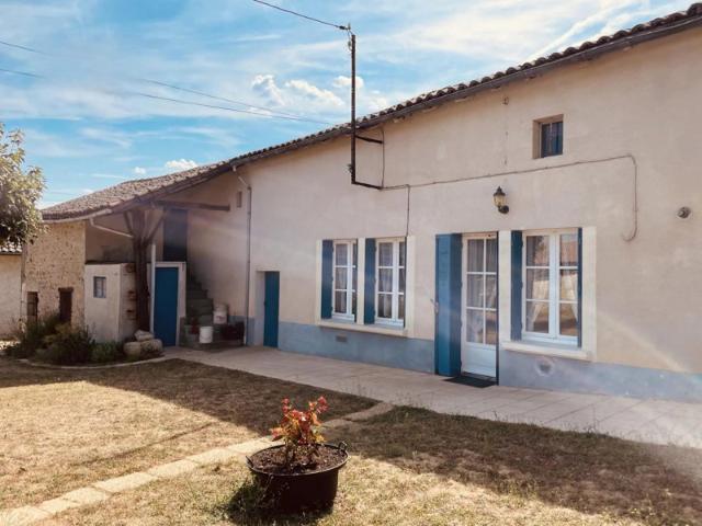 Maison vente à Confolens, Bernac