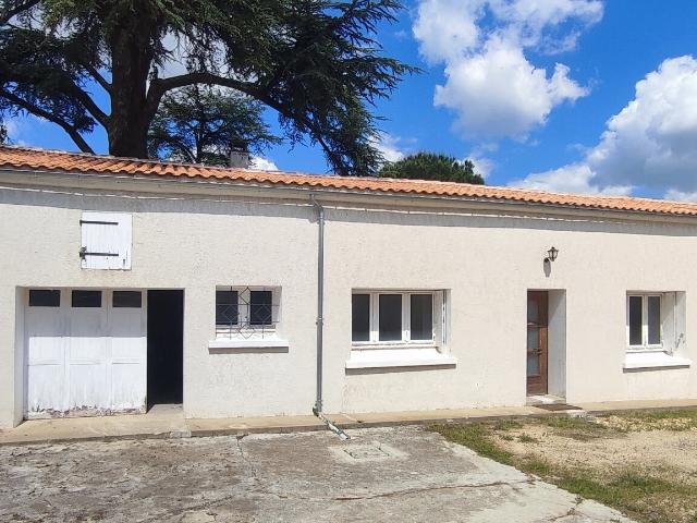 Maison vente à Cherves-richemont, Cherves-Richemont